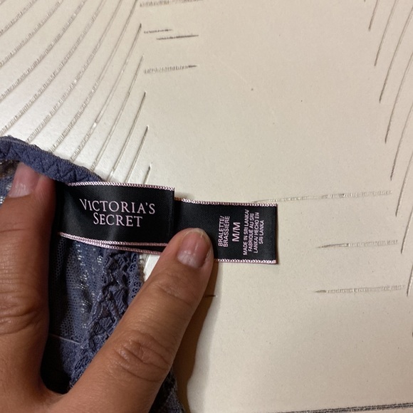 Victoria’s Secret Grey Halter Bralette Size Medium(MUST BUNDLE TO PURCHASE) - Picture 5 of 6